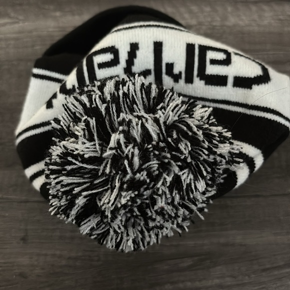 Carhartt black & white beanie - Picture 4 of 5